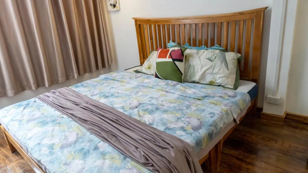 ホステル ルアンパバーン La Casa De Jardinホステル