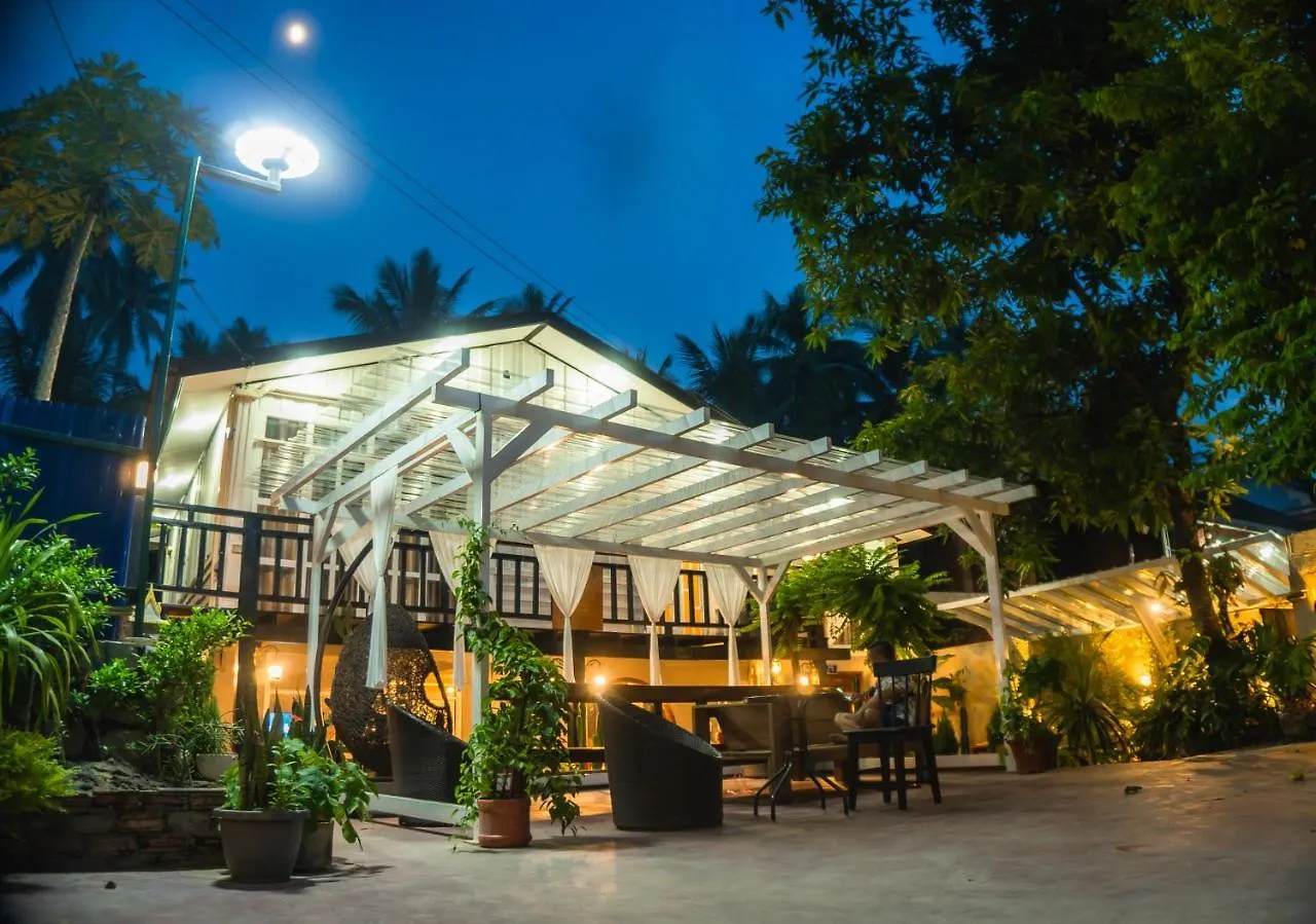 ホステル ルアンパバーン La Casa De Jardinホステル ラオス