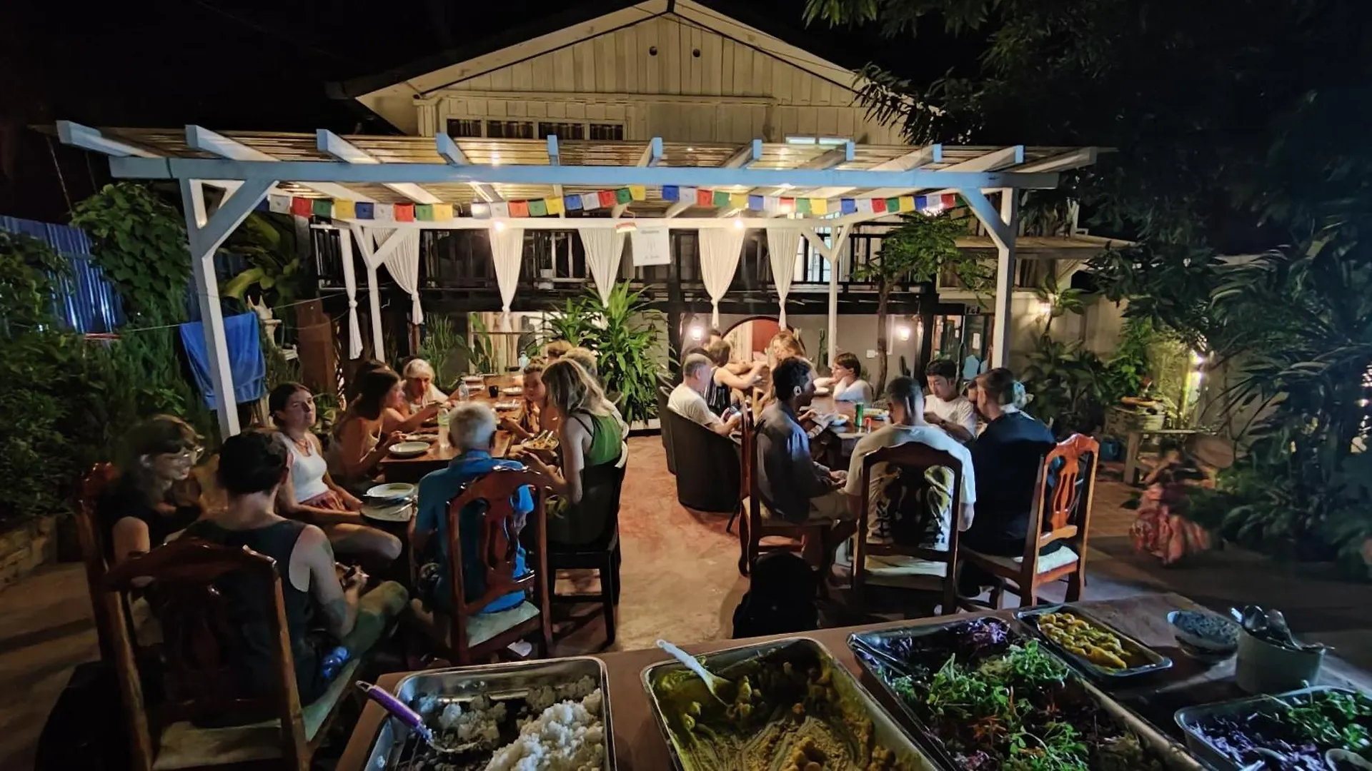 ホステル ルアンパバーン La Casa De Jardinホステル